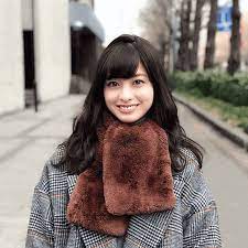 女優の橋本環奈 20 の公式インスタグラムが4日付で更新され 投稿された写真が どこからどう見ても可愛すぎる とファンの間で話題になっている 先日は橋本が出演する アフラック 新cmの中でバリカタのラーメンを注文する姿を披露し ファンからは 可愛す