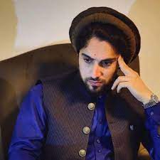 احمد مسعود، فرزند احمدشاه مسعود یک روز پس از ورود طالبان به کابل و سقوط دولت، مردم افغانستان را به مقاومت در برابر این گروه دعوت کرد. ØµÙØ­Ù‡ Ø±Ø³Ù…ÛŒ Ø§Ø­Ù…Ø¯ Ù…Ø³Ø¹ÙˆØ¯ Home Facebook