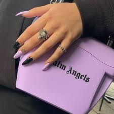 42 Sophisticated Grunge Nails Ideas Can Make You Looks More Elegant In 2020 Grunge Nails Edgy Nails Acrylic Nails Acrylic nails with coffin shape.