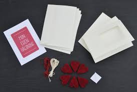 Fold the card paper in half, and smooth the edge with your fingernail. Felting Kit My Own Greeting Card Craft Kits Miscellaneous Ullcentrum Com