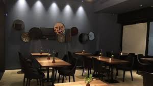 The award was assigned for the excellent quality of our wines, and for our ability to communicate the authenticity of the products of the italian territory. A Tavola Con L Artista Al Nazionale Ristorante Un Nuovo Modo Di Fare Gusto Leccenews24