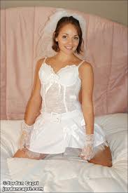 Pictures of teen model Jordan Capri flashing her tits and pussy in bed Porn  Pictures, XXX Photos, Sex Images 3564321 - PICTOA