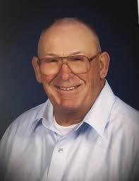 Elisha Wade's Instagram, Twitter & Facebook