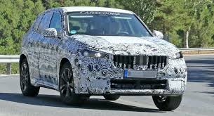Next Gen 2023 Bmw X1 Suv Makes Its Prototype Debut In Plug In Hybrid Form Carscoops In 2020 Bmw Luxury Suv New Bmw