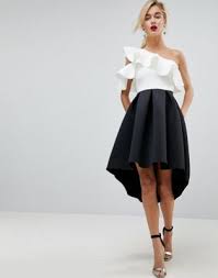 Esprimi la tua personalità con modelli dal design unico e scopri i vestiti lunghi eleganti e raffinati asos edition per le tue. Asos One Shoulder Cold Shoulder Ruffle Dip Back Prom Dress Abiti Da Ballo Scolastico Stile Di Moda Vestiti Da Festa