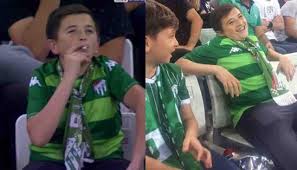 Galatasaray live score (and video online live stream*), team roster with season schedule and results. Child Caught Smoking Cigarette In Turkish Football Stadium Turns Out To Be 36 Years Old Newshub