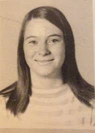 Identifying Mary and Martha Young in 1970 Freshmen Photos
