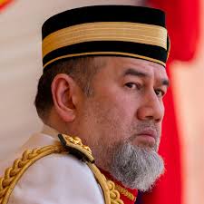 Learn about muhammad v of kelantan (sultan): Sultan Muhammad V Frau Des Ex Konigs Von Malaysia Zeigt Luxusleben Gala De