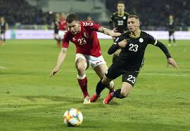 Sportstudio live zeigt dieses spiel hier live im stream. Testspiele Und Em Qualifikation Danemark Kommt Im Kosovo Nicht Uber Remis Hinaus Schottland Verliert Uberraschend
