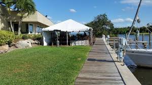 outside dining by the dock picture of chart house