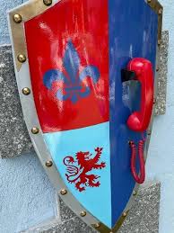 Elieser correu só de cueca para atender o big fone no bbb13 — foto: Bbb 21 Boninho Mostra Big Fone E Fala De Novas Dinamicas