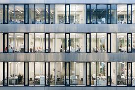 Versicherungsunternehmen Hannover Aussenfassade Bei Nacht Ingenhoven Architects Dusseldorf Tropp Lighting Design Mimari Ofisler Nadas