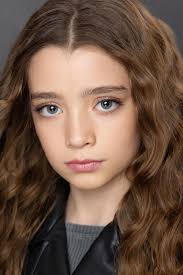 Emma Pearson's Instagram, Twitter & Facebook