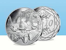 La pièce de 50 euros, émise à 50 000 exemplaires, verra à notre avis sa cote progresser probablement un peu plus rapidement que les pièces de 10 euros. Une Collection De Pieces Mickey Par La Monnaie De Paris