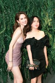 Xưởng may bán sỉ váy đầm thiết kế | hotline 0909566708. Ngá»c Trinh Diá»‡n Vay Ngáº¯n Lá»™t Giay Leo Len Gháº¿ Nhun Nháº£y TÆ°ng Bá»«ng Phá»¥ Ná»¯ Sá»©c Khá»e