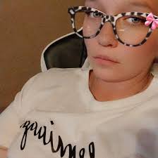 Quarter store location and hours in Richwood?