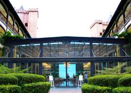 Encuentra información sobre turismo en bukit tinggi y lee opiniones sobre actividades, atracciones, restaurantes y hoteles. The Chateau Spa Organic Wellness Resort Conferred With Malaysia S Biggest Wedding Event Glasshouse By The Malaysia Book Of Records Berjaya Hotel