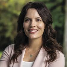 How to Create a Compelling Highlight Reel (aka Résumé)