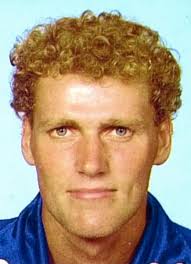 Player photos for the 1988-89 AIK at hockeydb.com