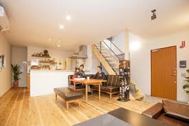 ヤシの木とこだわりのガレージがインパクト大の家 d s style ディーズスタイル 注文住宅 大阪 和歌山 兵庫 京都 奈良 愛知 岐阜 家 模様替え ディーズスタイル