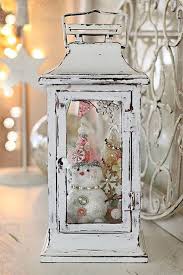 Decorating With Christmas Lanterns 6 Jpg 435 653 Chic Christmas Decor Christmas Lanterns Shabby Chic Christmas