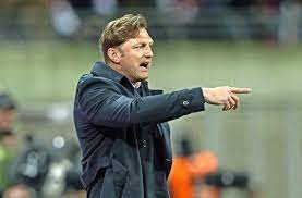 Liste der fußballtrainer des jahres (deutschland) — bisherige trainer des jahres jahr trainer verein 2002 klaus toppmöller bayer 04 leverkusen 2003 felix magath vfb stuttgart 2004 thomas schaaf werder bremen 2005 … deutsch wikipedia. Premier League Das Paradies Der Trainer Fussball Stuttgarter Nachrichten
