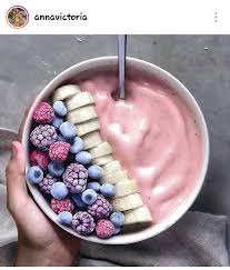 Nous Sommes Bien Partis Serve Rester A Chicago Maison Ring Plusieurs Jours Voire Plusieurs Semaines Avec Supposrr In 2020 Food Raspberry Smoothie Bowl Smoothie Bowl