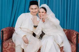 Saat ini telah banyak desain model hantaran pernikahan yang unik dan cukup kreatif. Hidden Hantaran Kos Berbaloi Hasilnya Cukup Wow 8 Tips Licik Tapi Bijak Di Hari Bahagia Mode Mstar