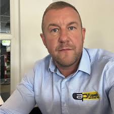 carhomedelivery #enclosedcartransport #woodsidemotorfreight