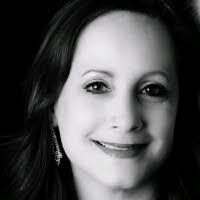 Leslie Wiley's Instagram, Twitter & Facebook