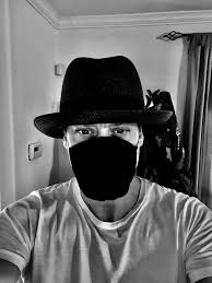 Deadline Detroit Michigan S Kid Rock Is Pro Mask Contrary To His Buddy Trump