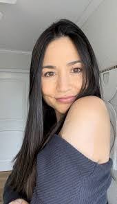 Kelsey Chan's Instagram, Twitter & Facebook