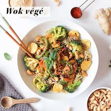 La Recette Du Week End Le Wok Vegetarien Tout Juste Releve Ce Qu Il Faut Pour Les Palais Plus Delicats Faites L Impas Recette De Plat Recette Idee De Diner