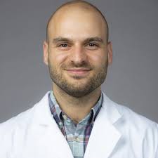 In a clinical translation scenario, what is considered to be a low/high  IC50 for drugs in vitro?