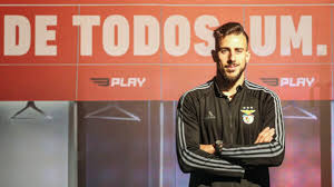 Check out his latest detailed stats including goals, assists, strengths & weaknesses and match ratings. Helton Leite Comemora Estreia Pelo Benfica E Projeta Convocacao Para Selecao