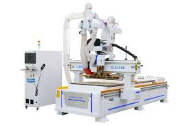 Dedicati alla realizzazione di mobili e complementi sia moderni che contemporanei. Router Di Incastramento Cnc Per Produzione Di Mobili