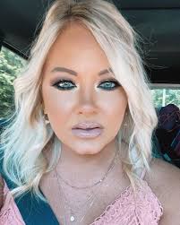 Hillary Davis (@hillary_elyse) • Instagram photos and videos