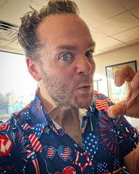 Eric Christopher Perry 🍂☕️✈️🍀💍🦞🧡