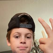 Melissa Rogan's Instagram, Twitter & Facebook