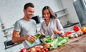 Registered nutritionist, jo lewin, takes us through the nutritional highlights of avocado. Gesundheit Wie Viel Fett Braucht Unser Korper Wirklich