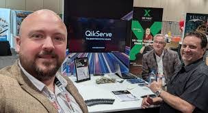 Divya Khilosia's Instagram, Twitter & Facebook