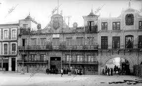 Clausura 33 secime — in medina is how the projections conclude tomorrow with the thriller based on the historic dreyfus case, 'the hace un ratito el auditorio municipal de medina del campo volvía a abrir sus puertas después de tanto. Vista De Las Casas Consistoriales Y La Plaza Mayor Del Pueblo Medina Del Campo Archivo Abc