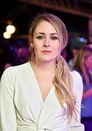 Stefanie Jones's Instagram, Twitter & Facebook