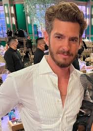 Buon 41esimo compleanno allo straordinario Andrew Garfield! :  r/popculturechat