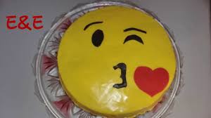 Discover our fresh assortment of baked goods like festive cakes and premium cupcakes.there's something for every sweet tooth—even heathy baked goods. Beste Emoji Torte Der Welt Fondant Torte Kuchen Schokotorte E E Youtube