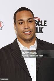 252 Travis Beckum Photos & High Res Pictures