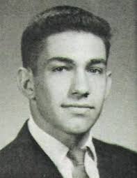 We extend our condolences to the family & friends of Ross Reynolds after  his passing