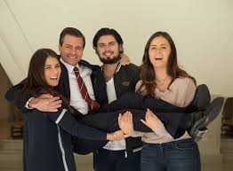 Enrique peña nieto was born on 20 july 1966 in atlacomulco, state of mexico, a city 55 miles (89 km) northwest of mexico city. Pena Nieto Y La Foto Con La Que Celebraron Su Cumpleanos Sus Hijos