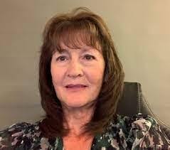 Paula Olden's Instagram, Twitter & Facebook