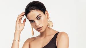 Born 14 july 1995) is a german professional footballer who plays as a winger for bundesliga club bayern munich and the germany national team. Bayern Star Serge Gnabry Loves Zurich Model Sandra Jerze World Today News